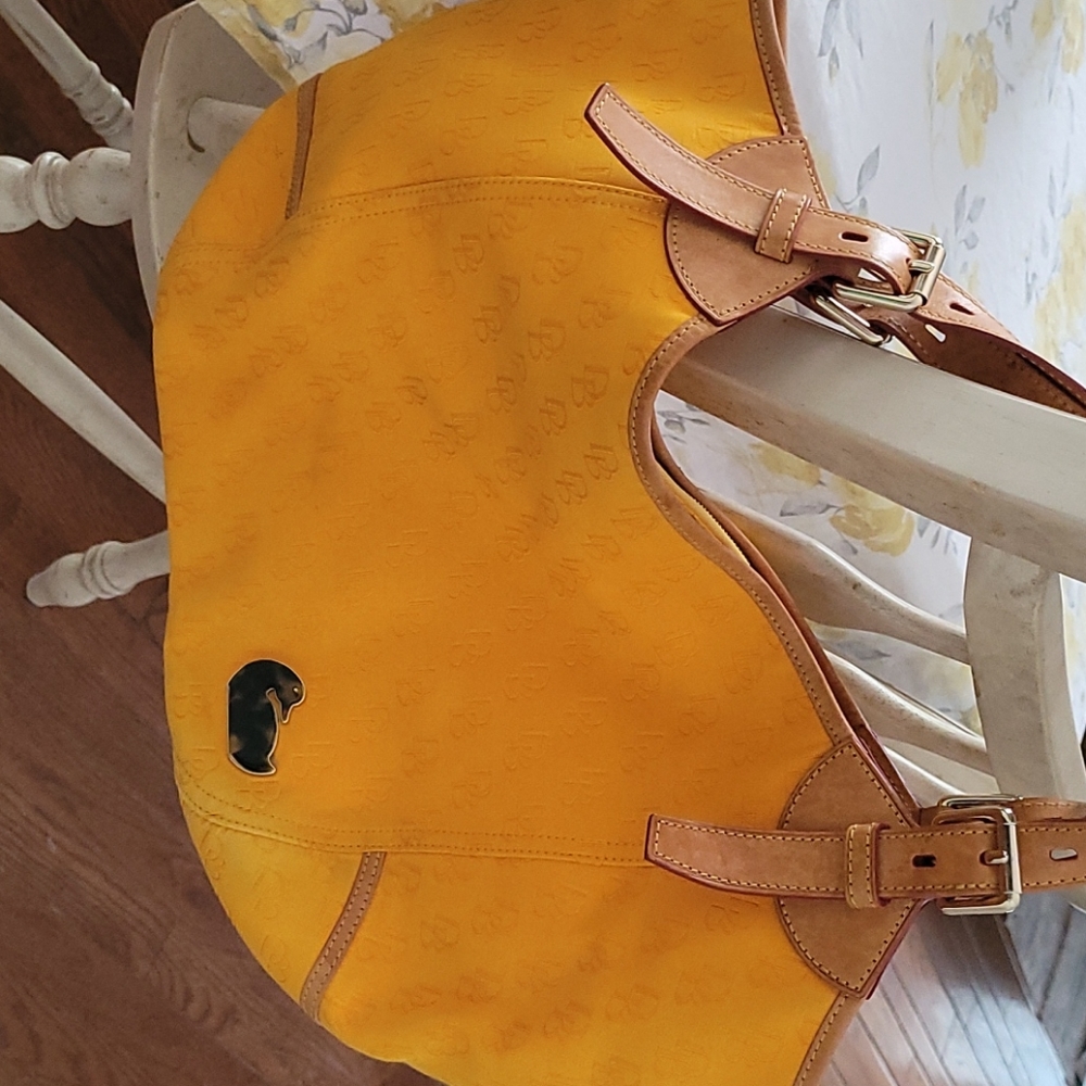 COPY - Dooney purse